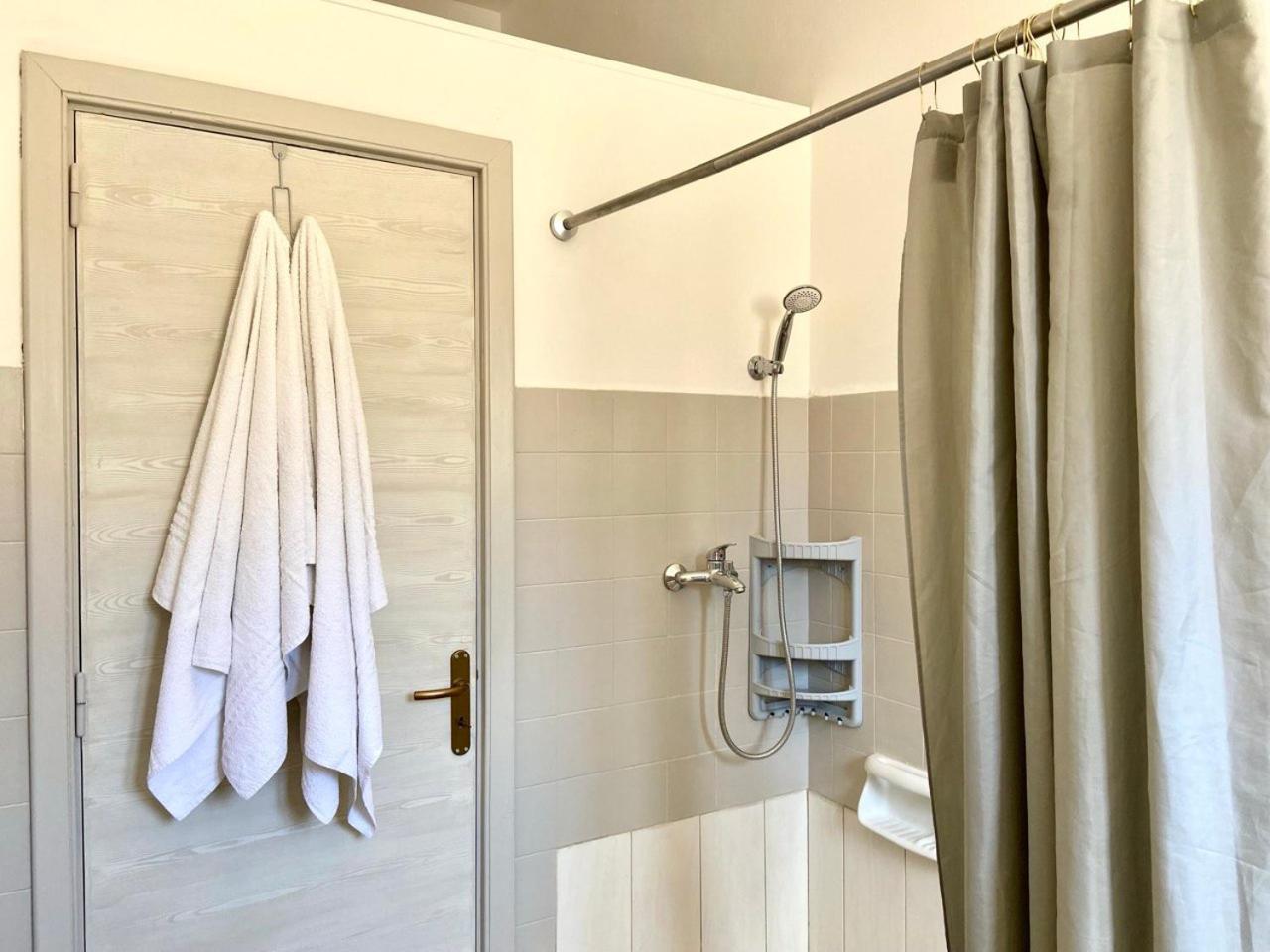 La Casa Di Nina Apartment Surano Ngoại thất bức ảnh
